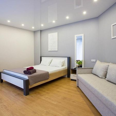 New Studio In The City Center - Mykoly Khvylovoho Str 5-2 Carcóvia Exterior foto