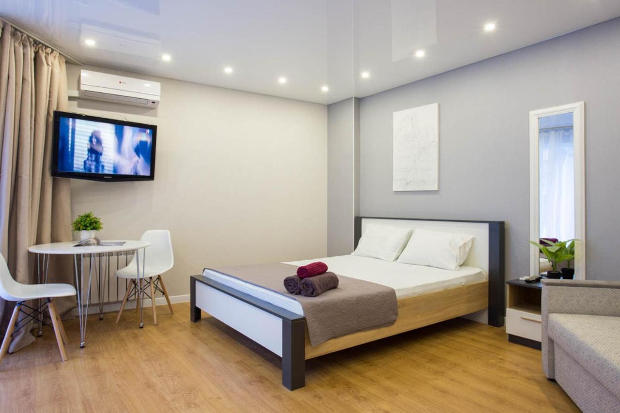 New Studio In The City Center - Mykoly Khvylovoho Str 5-2 Carcóvia Exterior foto